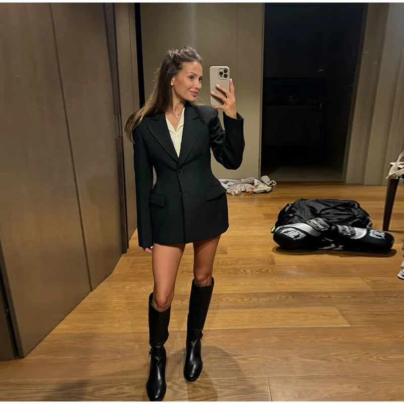 Elegant Shoulder Pad Slim Suit Jackets Women Solid Lapel Long Sleeved Jacket Female 2025 Spring Chic Daily Style Outwears Tops
