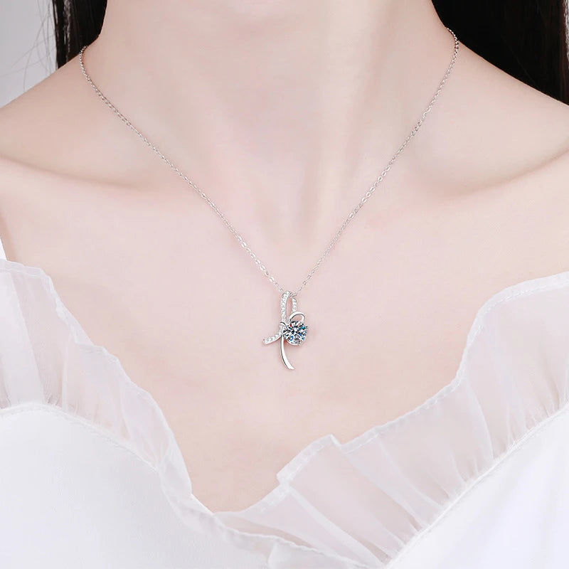 NeeTim 1ct Moissanite 925 Sterling Silver Necklace For Girl Lab Diamonds Pendant Necklaces Party Women Neck Chain Wholesale