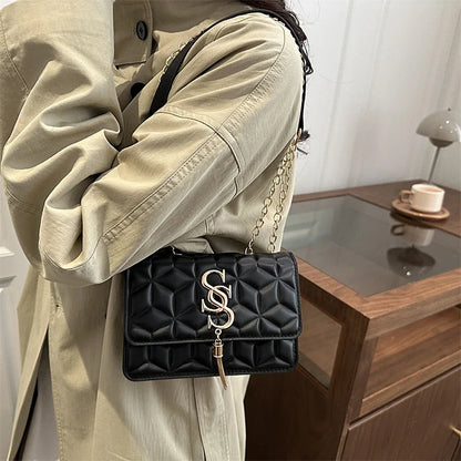 Light Luxury Trend Argyle Quilted Small Square Bag Metal Letter Tassel Flap Crossbody Bags Commuting Fashion Shoulder Bag