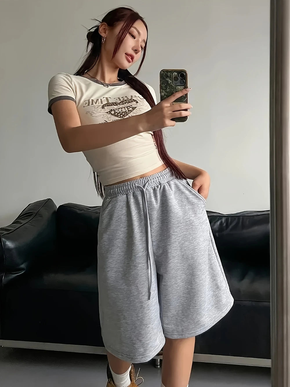 Women'S Casual Athletic Shorts Elastic Waist Wide Leg Straight Bermuda Shorts Mid-Length Loose Drawstring Shorts