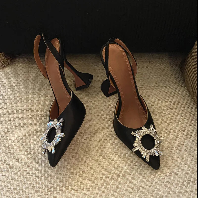 2025 Brand women Pumps luxury Crystal Slingback High heels Summer bride Shoes Comfortable triangle Heeled Party Wedding Shoes