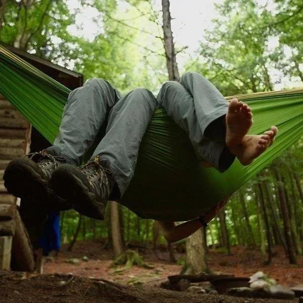 Outdoor Single Camping Hammock, Color Nylon Parachute Fabric, High Strength Portable Hanging Bed
