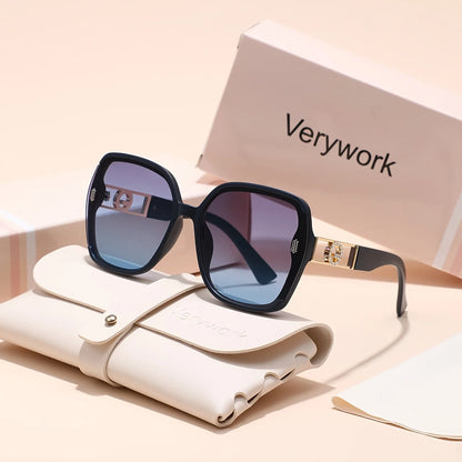 1PC Women's Classic Retro Square Fashion UV-Blocking Sunglasses High-End Eyewear Perfect Gift Choice