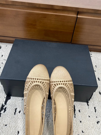 Luxury Brand Casual Flats Women's Fashion Slip-on Casual Shoes Hand-woven Versatile Flats Retro Casual Shoes Woven Cutout Design