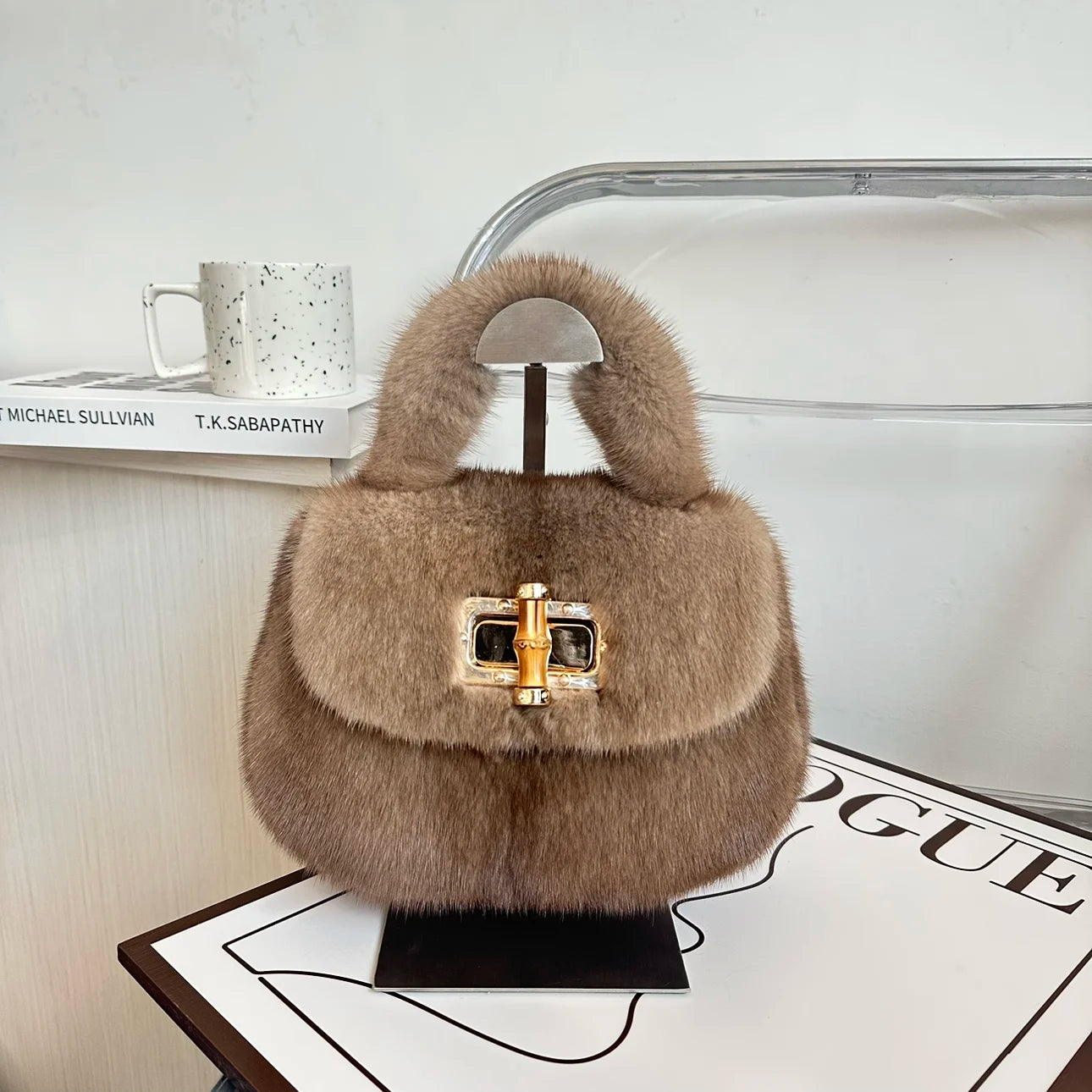 Fur Women's Mink Fur Bag Luxury Warm Plush Wrist Bags  Women Fashion Furry Short Handle Clutch Cute Ladies Fur Bags For Women