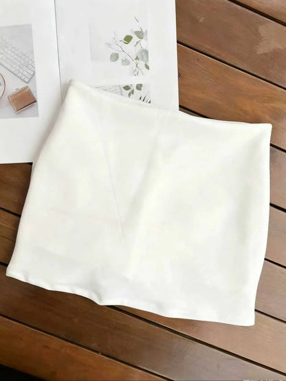 Women's White Short Skirt, Fashionable Solid Color Metallic Accent Pleated Bodycon Mini Skirt, for Fashionable Commuting, Busine