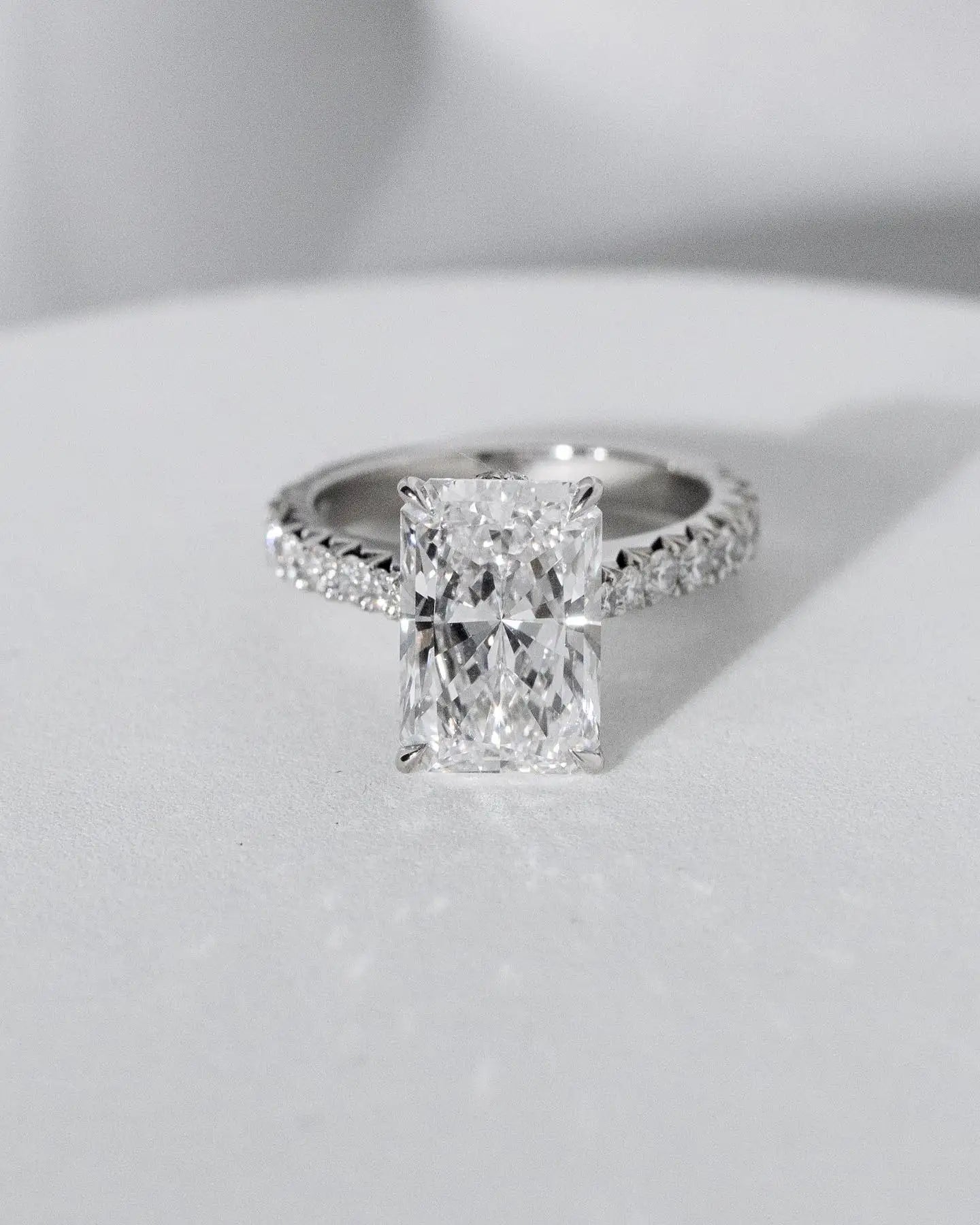 JOVOVASMILE Moissanite Engagement Ring 5 Carat 8*12mm Radiant Cut 18k White Gold Jewelry For Woman Wedding Gift lover