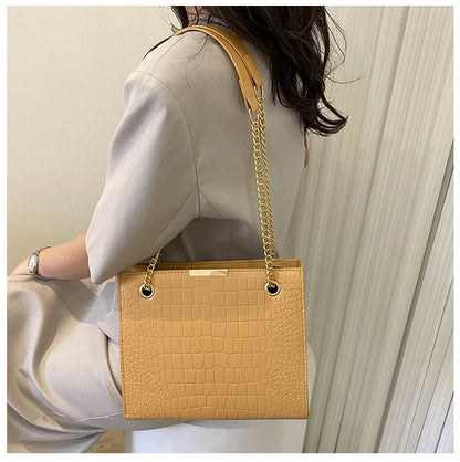 2026 Fashion Luxury Female Crossbody Bags for Women Designer Shoulder Bag Chain Solid Color Messenger Bag Handbags