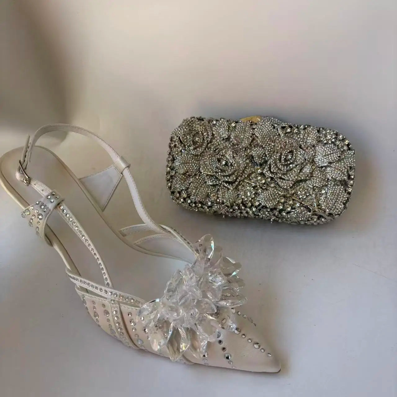 Insightlink Latest Shoes Women Luxury Rhinestone Crystal Pumps 2024 New Fashion Slippers Sandals Party Low Heels Elegant Italian