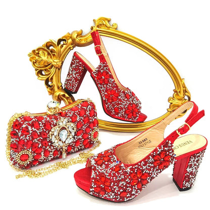 2024 Latest Italian Design African Women's High Heels Round Head Sandals Party Wedding Party Golden Color Shoes and Bags Set