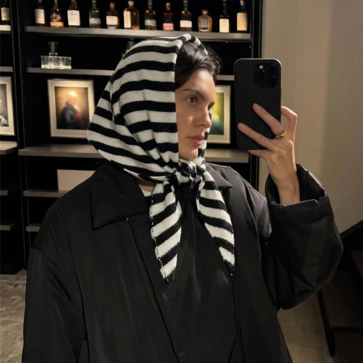 Versatile Striped Knitted Triangle Shawl Scarf Women Winter Warm Neck Wrap Casual Layering Scarves for Daily Street Accessory