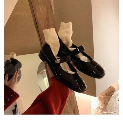 Women Two Tone Mary Jane Shoes 2026 New Patent Leather Buckle Strap Low Heel Casual Shoes For Office And Daily Wear Elegant