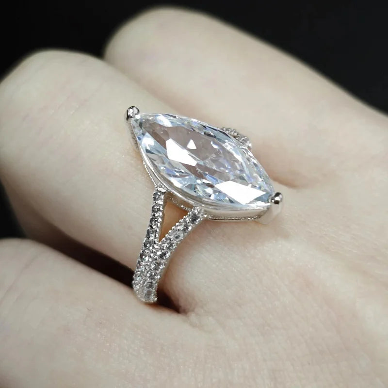 Women's 100% 925 Pure Silver Diamond-Studded Ring Waterdrop-Shaped AAA Zirconia Gemstone Jewelry