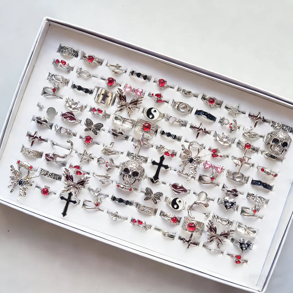  8/10/15/20Pieces Retro Gothic Punk Red Butterfly Rings For Women Mix Style Vintage Skull Heart Stackable Jewelry Party Gifts