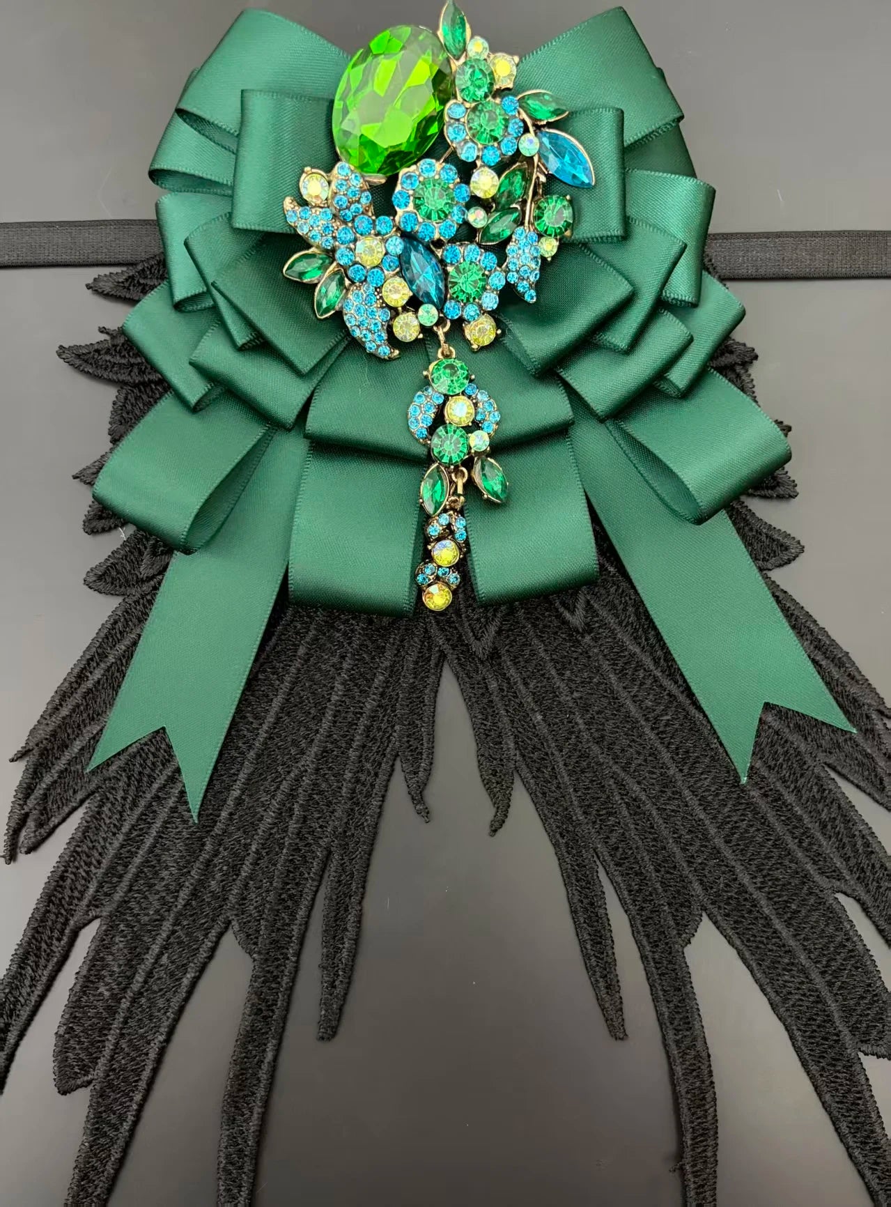 Luxury Rhinestone Mesh Wing Bow Brooch  Elegant Banquets Dress and Wedding Shirts Lapel Flower Bow Tie  Unisex Gift Accessory