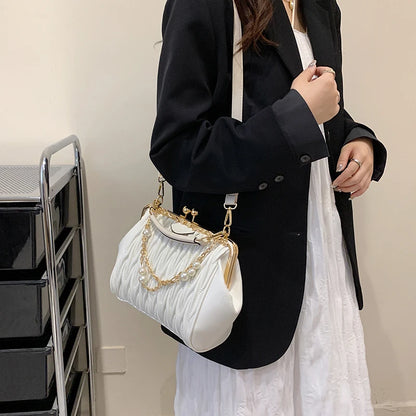 New Summer Women's Shoulder Bag Thick chain Handbag Sense of luxury Ladies Clouds Crossbody Messenger Bags Designer PU Women Bag