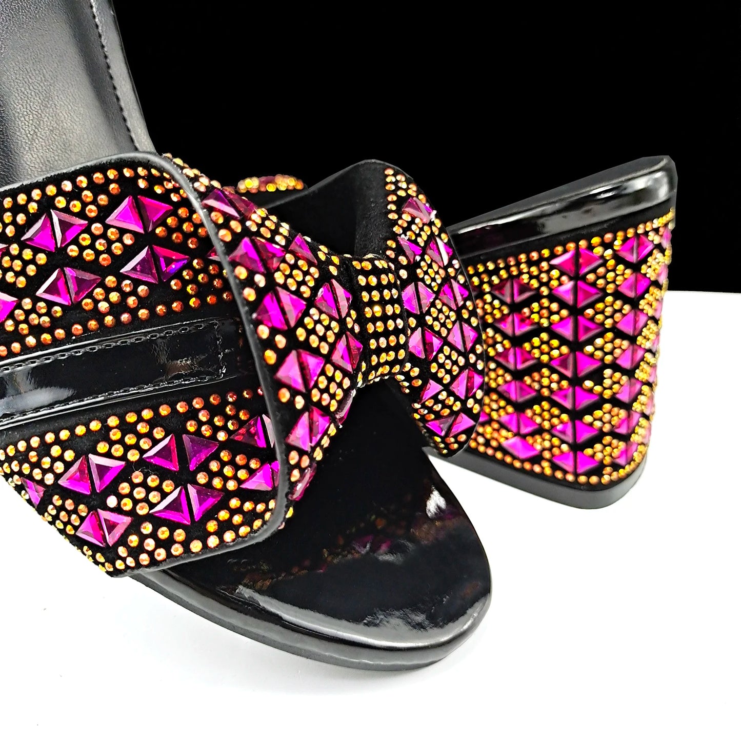 QSGFC Italian Fashion Banquet Shoes and Bags African Women's Hand Bags with Rhinestone Decoration and Women's High Heels
