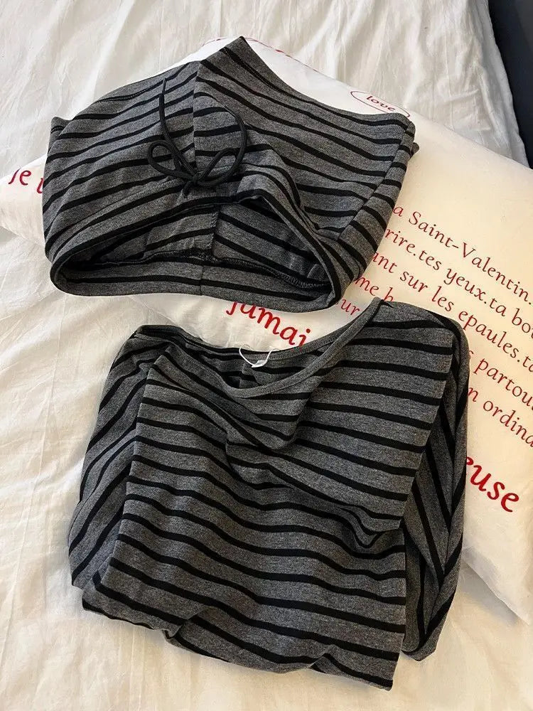 Women Autumn 2Piece Outfits Fall Stylish Long Sleeve Off Shoulder Striped Crop Tops and Elastic Waist Shorts Set Y2k Clothes New