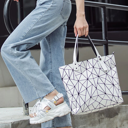 New Silver Handbags Bags For Women 2026 Summer Large Tote Bag Ladies Geometric Messenger Shoulder Bag Beach Luxury Designer