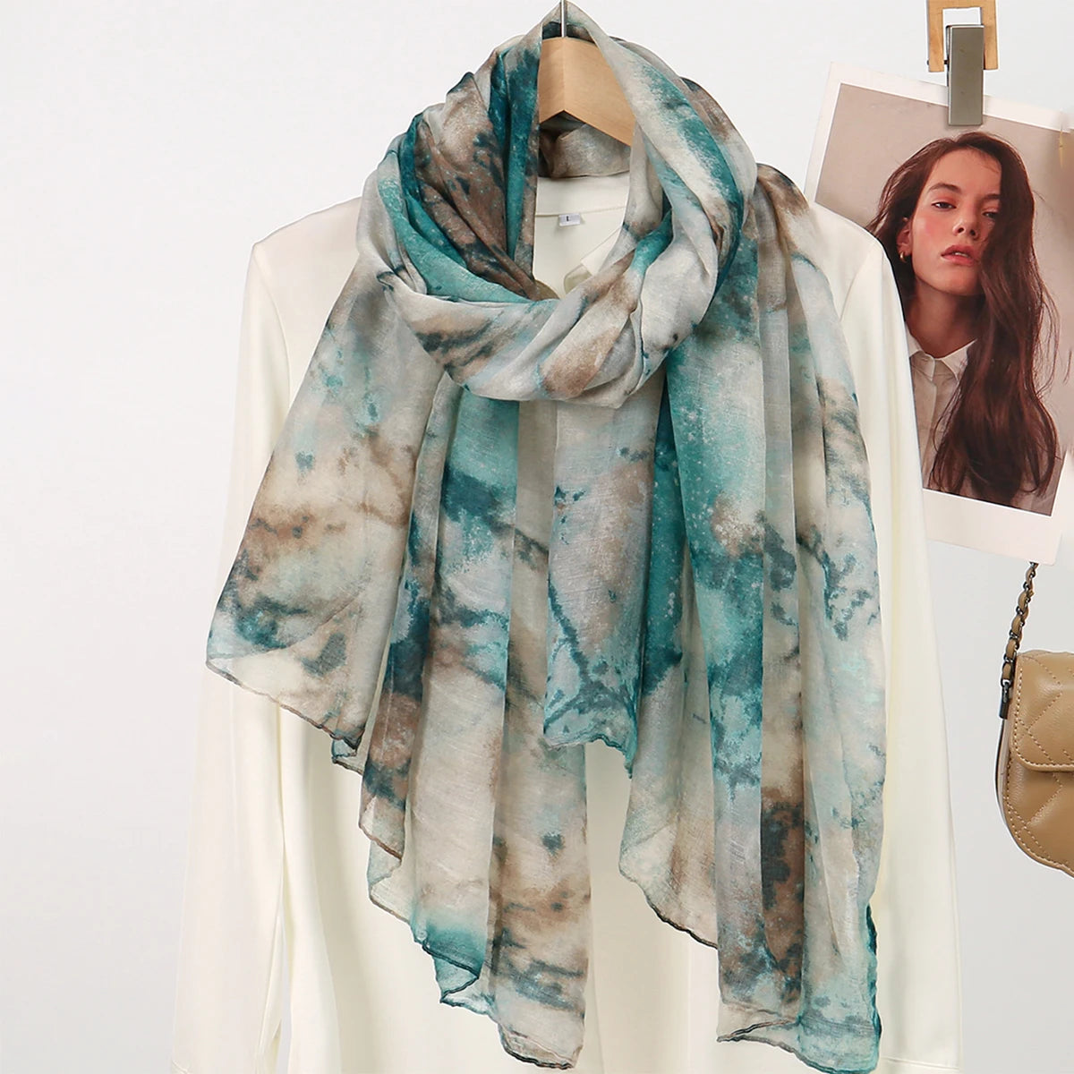 Muslim Women Cotton Viscose Scarf Ombre Floral Voile Beach Hijab Shawls and Wraps Female Foulard Echarpe Designer Long Scarves