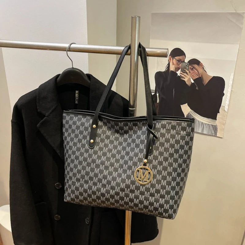 Large Capacity Commuting Tote Bags Fashionable Printed Pu Leather Handbag for Women College Students Class Handbags Shoulder Bag