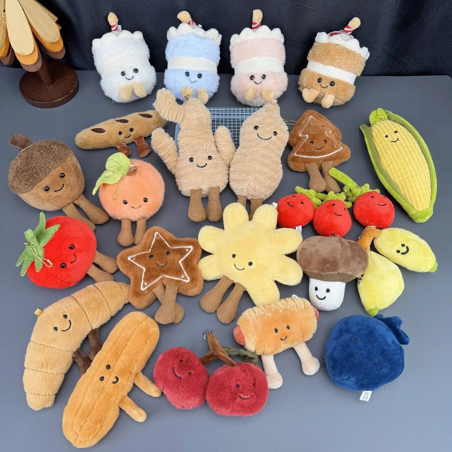Cartoon Cute Fruit and Vegetable Plush Series Keychain Toy Peach Pear Cherry Doll Smiling Face Fruit Decoration Pet Gift