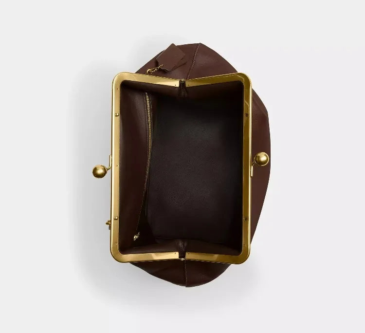 Large Clip Bags For Women Famous Brands Runway Styles Frame Kiss Lock Shell Handbag Classic Fashion Exquisite Trend Shoulder Bag