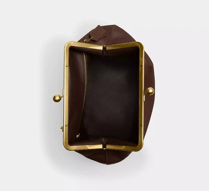 Large Clip Bags For Women Famous Brands Runway Styles Frame Kiss Lock Shell Handbag Classic Fashion Exquisite Trend Shoulder Bag