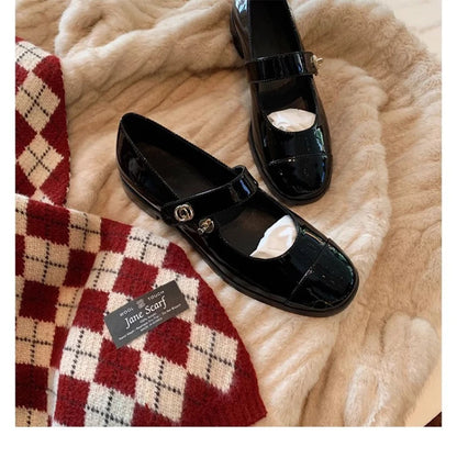 Women Two Tone Mary Jane Shoes 2026 New Patent Leather Buckle Strap Low Heel Casual Shoes For Office And Daily Wear Elegant