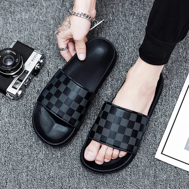 Beach Sandals Stylish Casual Men's Shoes Light Outdoor Breathable Wading Slippers Bathroom Family Men Chaussures Homme Luxe
