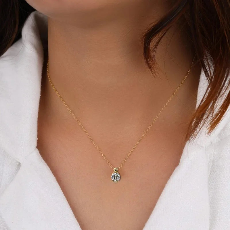 Lnkry Half Bezel 2.0CT Moissanite Necklace For Women Brilliant Lab Created Diamond Pendant Necklaces 2026 Trend Jewelry