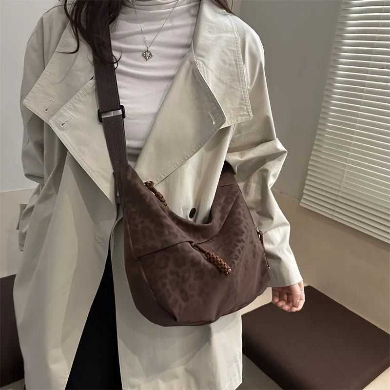 1pc Leopard Print Crossbody Bag for Women, Trendy Casual Shoulder Purse with Adjustable Strap, Fashionable Zipper Pocket Purse
