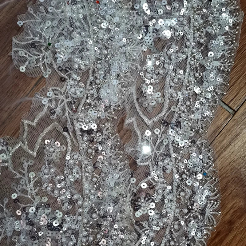 Customized Bridal Sparkling Pearl embroidery Luxury Veil Cathedral with Comb Headcloth Wedding Headwear Accessories