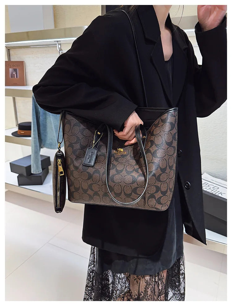 European and American Fashion Printed Large Capacity Women's Bag 2026 New Trendy Retro Luxury Single Shoulder Tote Bag