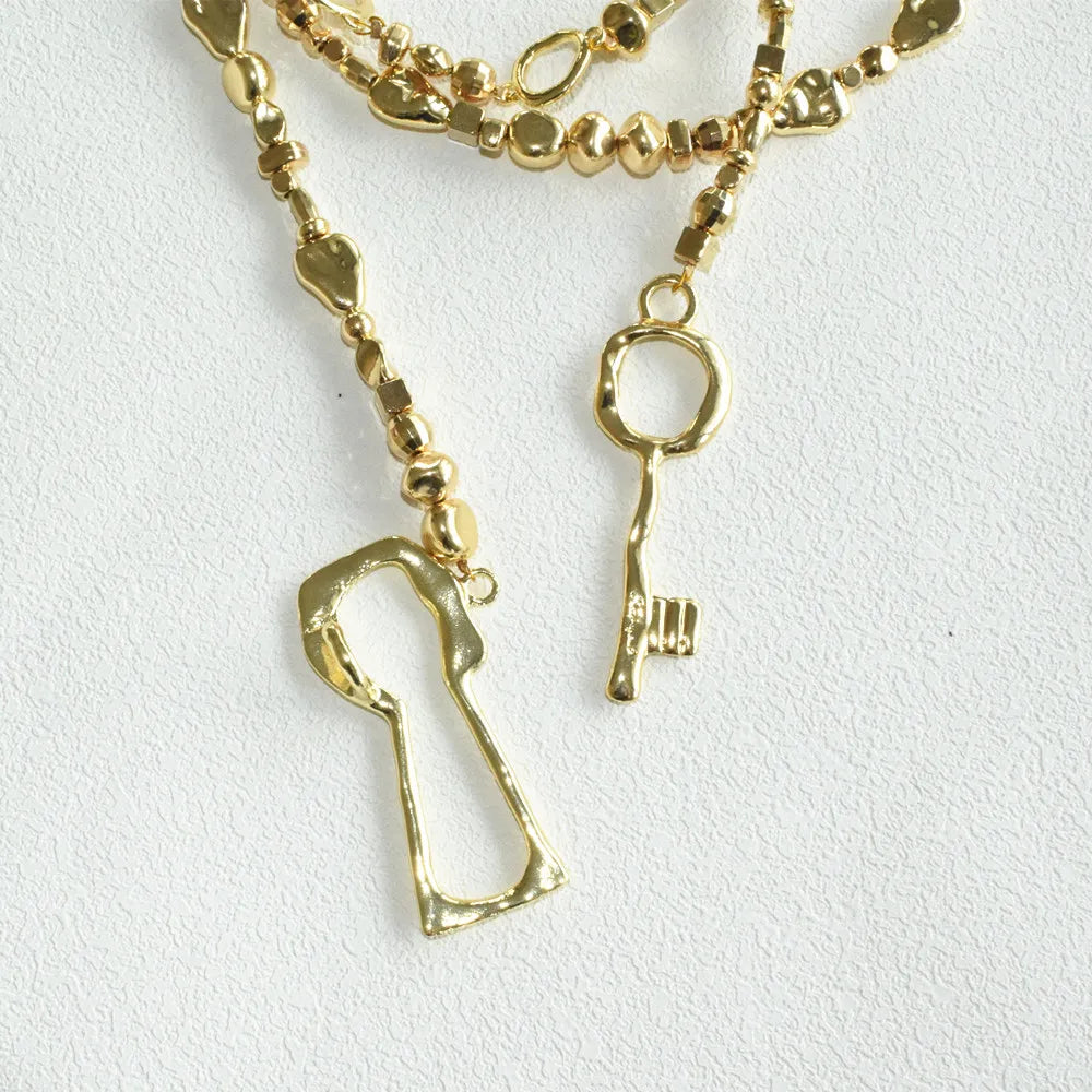 Exggerated Gold-plated Plastic Beads Chain With  Alloy Key Lock Necklace For Women Jewelry Fashion Show Model Waist Accessory