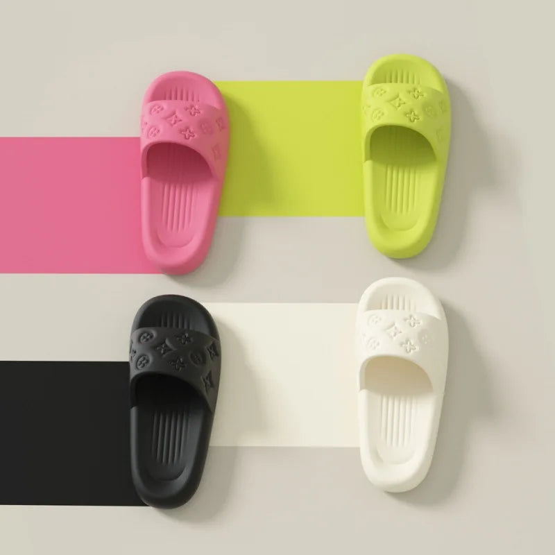 Light Luxury Women's Non-Slip Sandals, One-Piece Molded EVA Thick Sole, Cloud-like Soft Feel, Non-Water-Logging Slippers for Bat