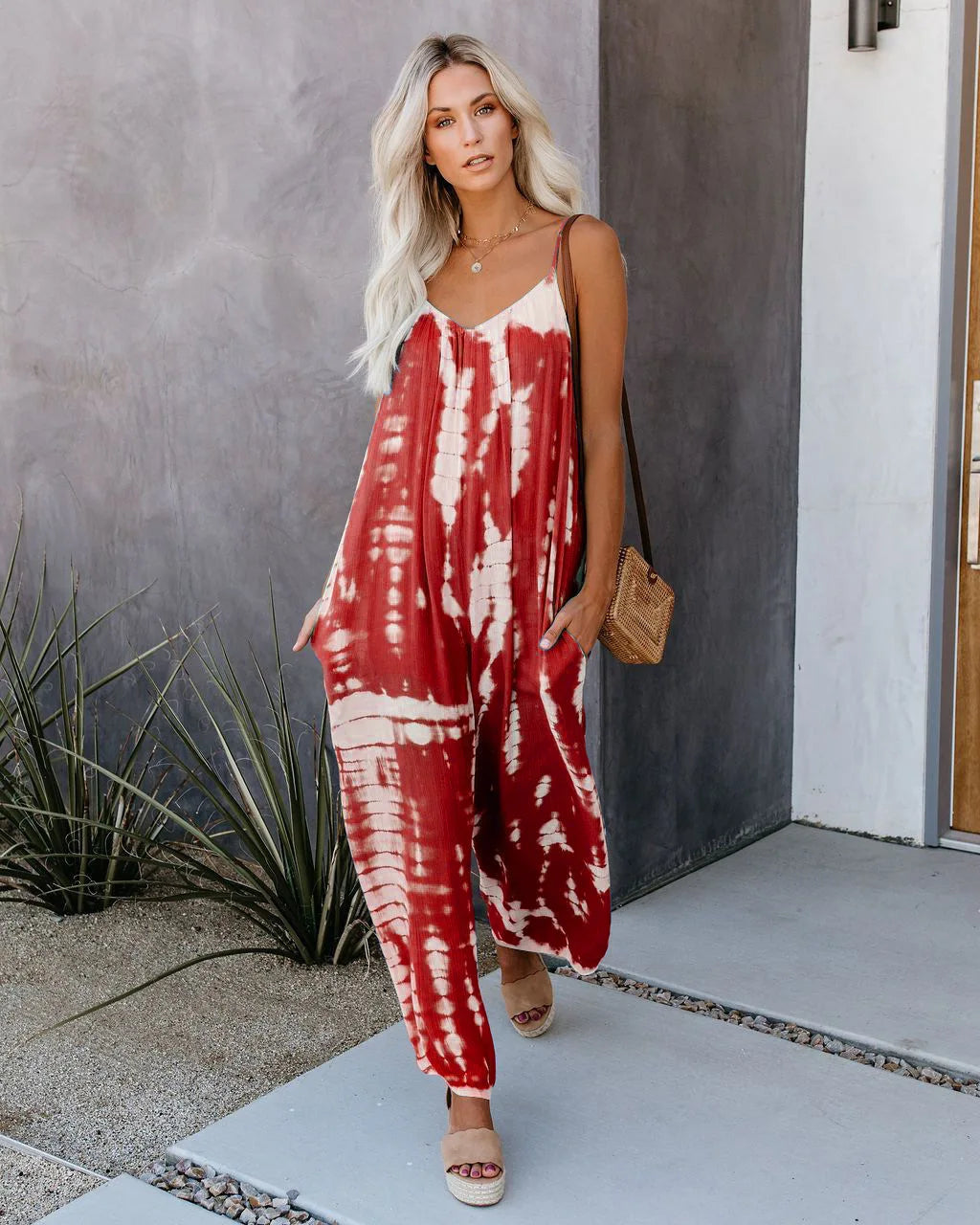 Women's Jumpsuit 2023 New Women's Clothing Wholesale Russian European and American Suspender Sexy Wide Leg Pants