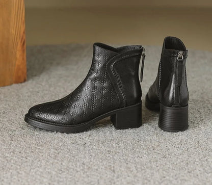 Leather Fleece-Lined Women's Ankle Boots Elegant Luxury Y2k Heeled Female Short Shoes New in Autumn Winter Pointed Toe Booties