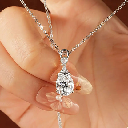 Celestinova 3ct 8x10mm D VVS1 Certified Oval Cut Moissanite Mermaid Tears Pendant Necklace for Women Bridal Wedding Jewelry Gift