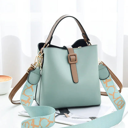 Fashionable Wide Shoulder Strap Women Handbag Classic Retro Small Square Bag Luxury Brand Designer Single Shoulder Crossbody Bag