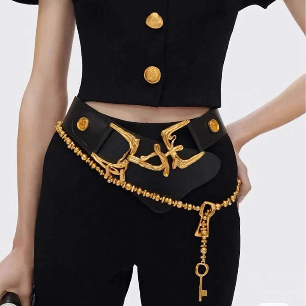 Exggerated Gold-plated Plastic Beads Chain With  Alloy Key Lock Necklace For Women Jewelry Fashion Show Model Waist Accessory