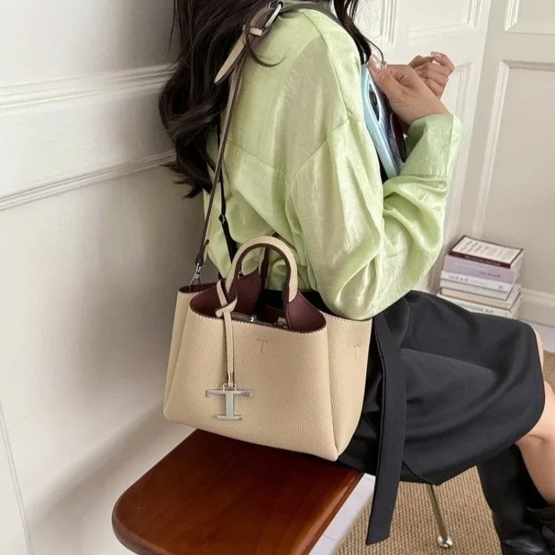 Premium Ladies Tote Bag, Fashionable Leather Crossbody Handbag For Women, Luxury Brand Messenger Bag