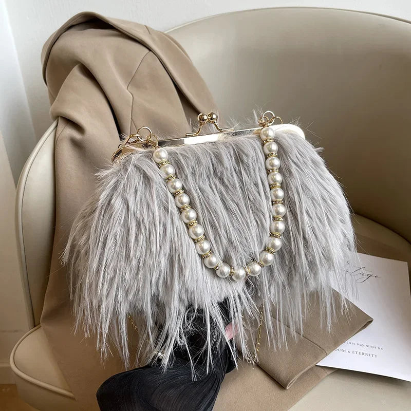 Beading Chain Women's Evening Plush Handbags Faux Fur Tassel Ladies Shoulder Bag Elegant Female Crossbody Bags Party Furry Purse