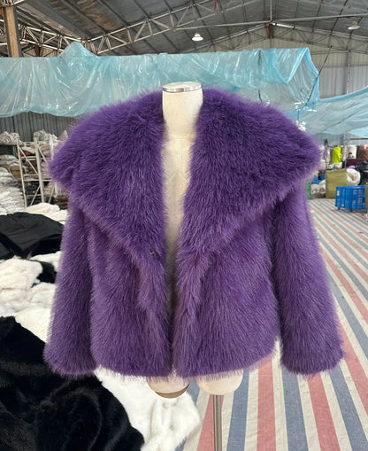 Women's Winter Fur Coat Mink Fur Large Lapel Fluffy Short Top in Large Size for Warmth And Style
