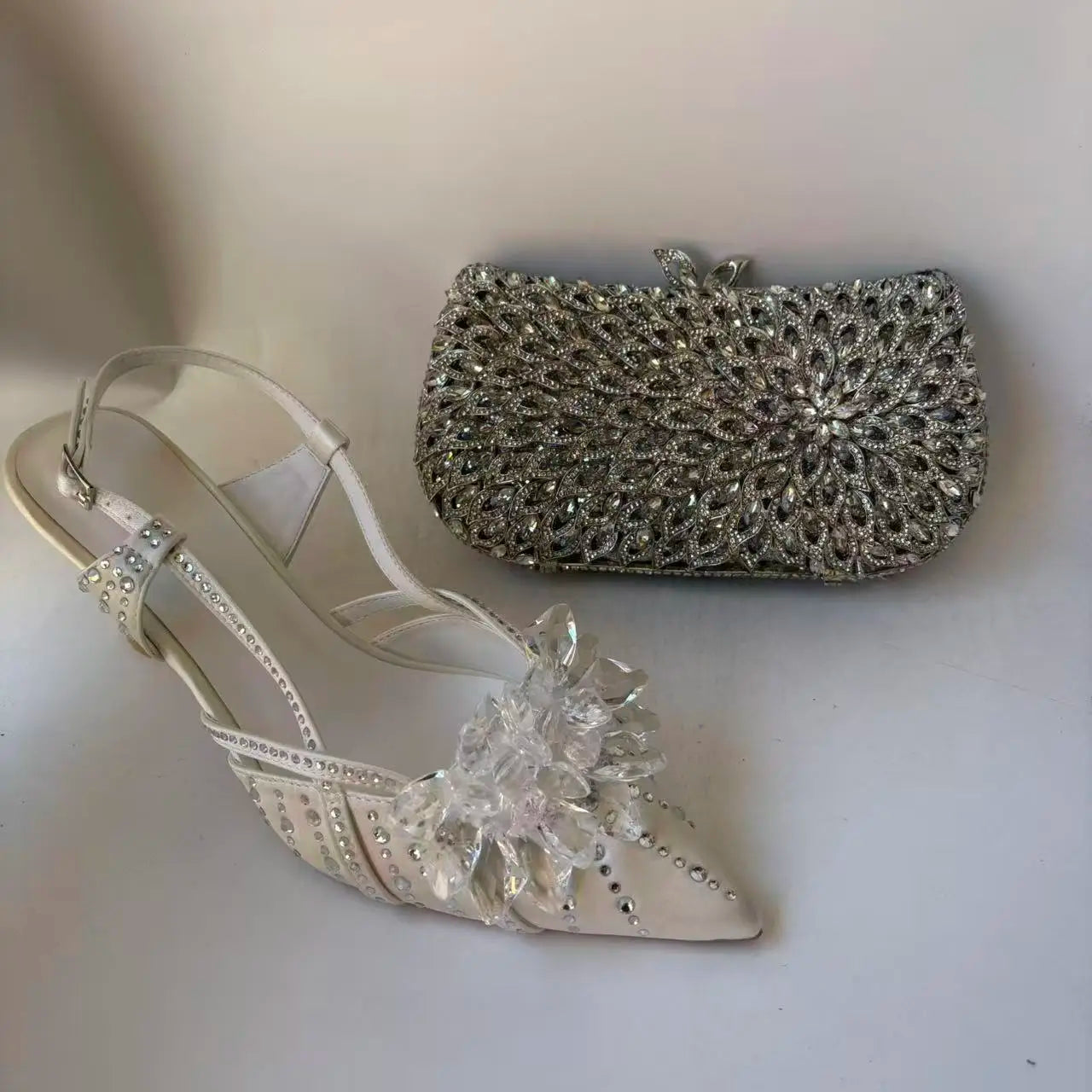 Insightlink Latest Shoes Women Luxury Rhinestone Crystal Pumps 2024 New Fashion Slippers Sandals Party Low Heels Elegant Italian