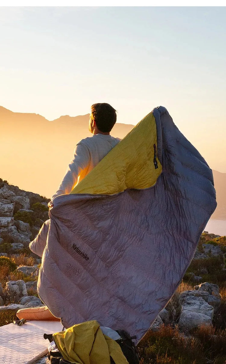 Naturehike 2025 New CW700 Camping Sleeping Bag Ultralight Warm 3 Season Sleeping Quilt Waterproof 700g Duck Down Sleeping Bags