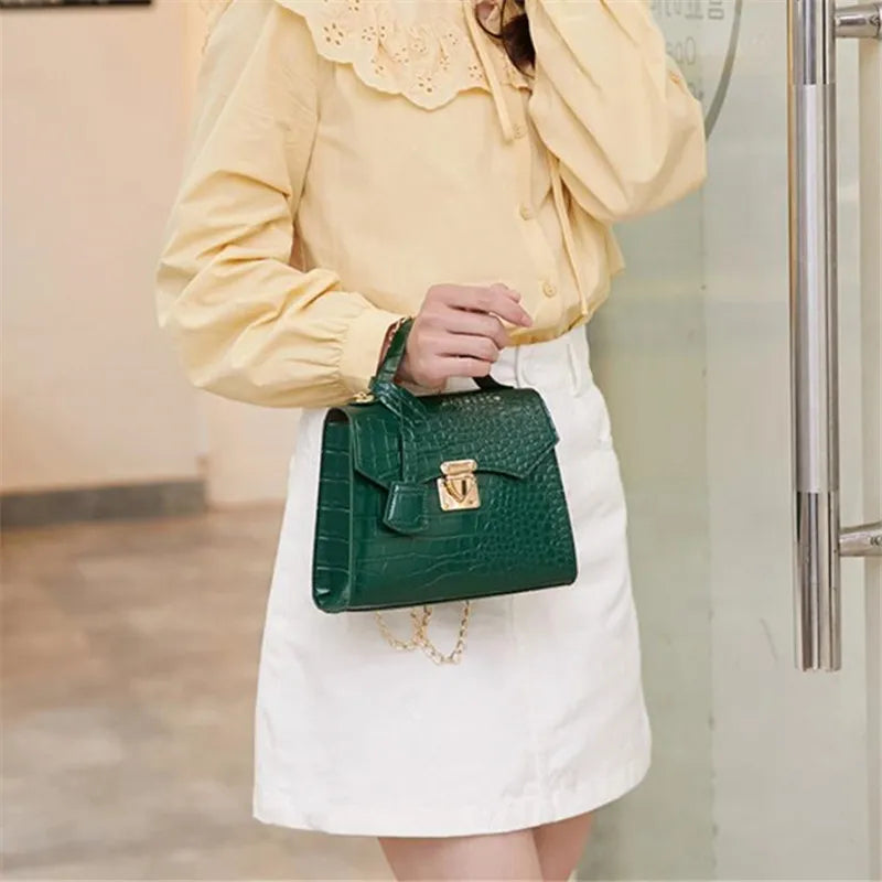 Chic Crocodile Small Tote Bag Ladies Handbag Vintage Square Bag Stylish Chain Shoulder Crossbody Bags Daily Use Phone Coin Purse