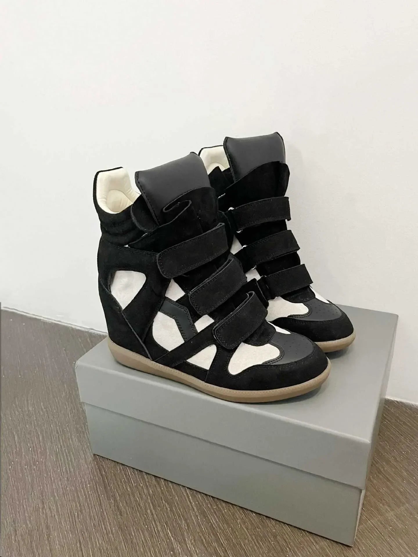 Women's Ankle Boots 2026 New Genuine Leather 8CM Hidden Heel Women Platform Sneakers Fashionable Splice Color Design Women Shoes