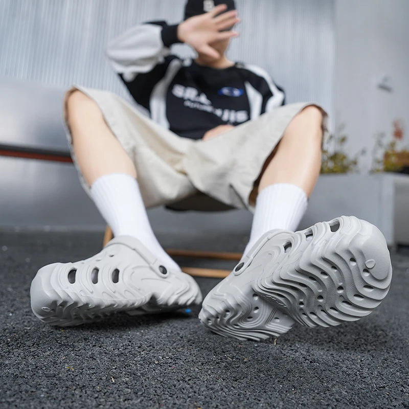Summer Beach Clogs For Men EVA Breathable Slippers Outdoor Sandals Soft Slides Men Casual Water Garden Shoes Male Beach Sandals