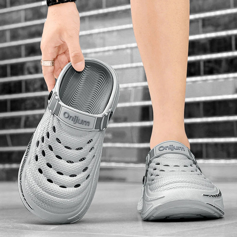 Summer Men's Beach Clogs Outdoor Sandals New Design Slippers EVA Soft Slides For Men Casual Garden Shoes Male Beach Slippers